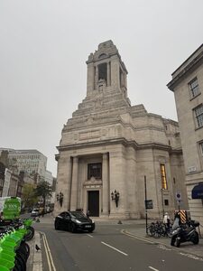 How to Rob the Bank of England